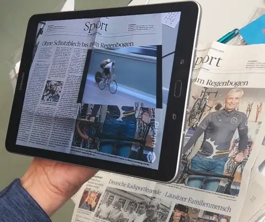 Zeitungsinhalte auf Tablet