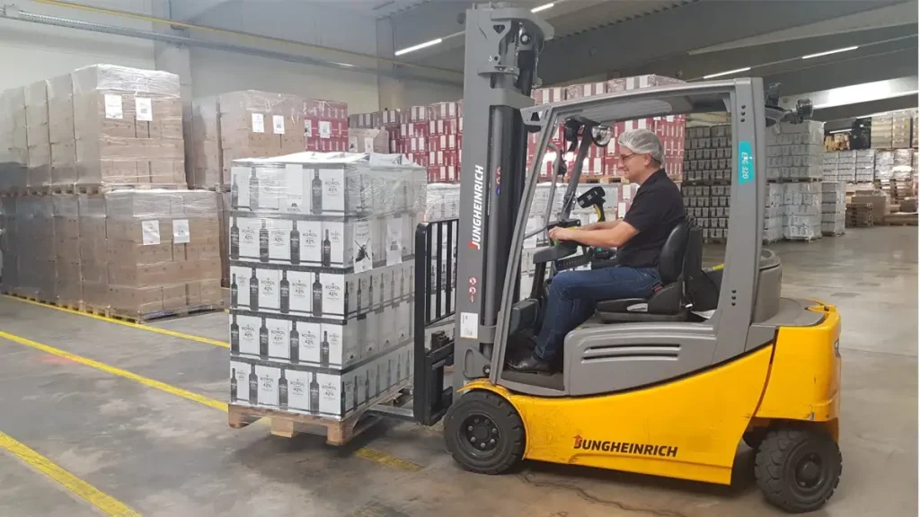 Lager der Eckerts Wacholder Brennerei GmbH