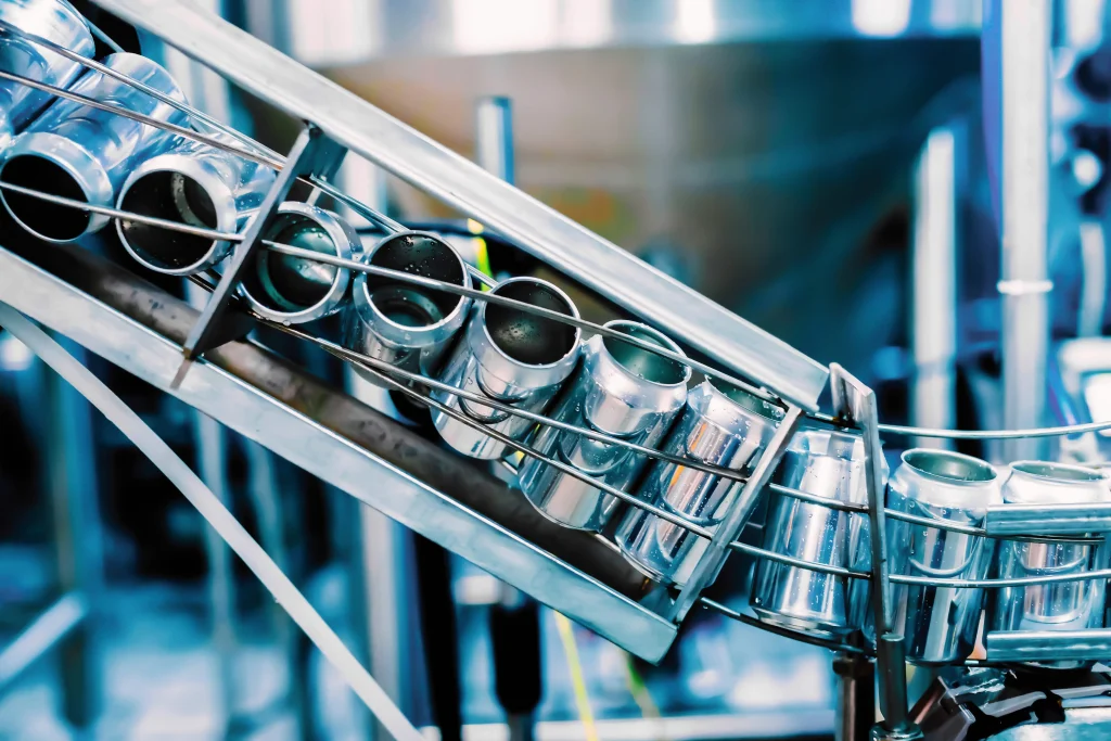 Automatisierte Fertigungslinie zur Produktion von Dosen