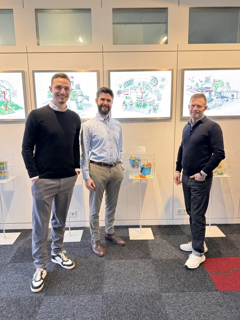 Zu sehen sind das MDZ-Projektteam und der GF Carsten Schmitt.