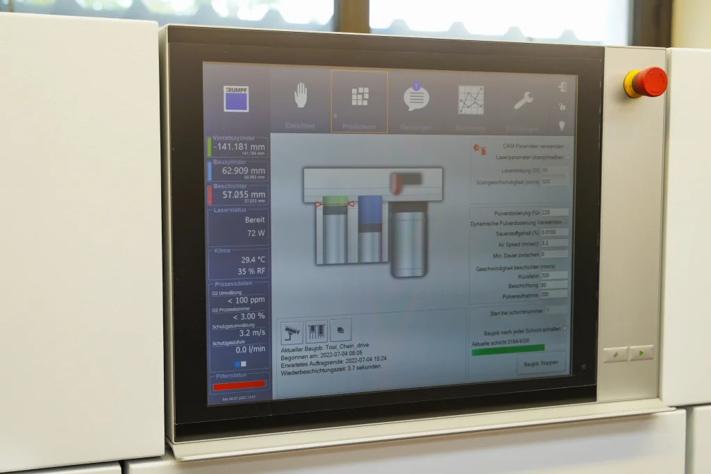 Es ist das Display eines Metall 3D-Druckers zu sehen